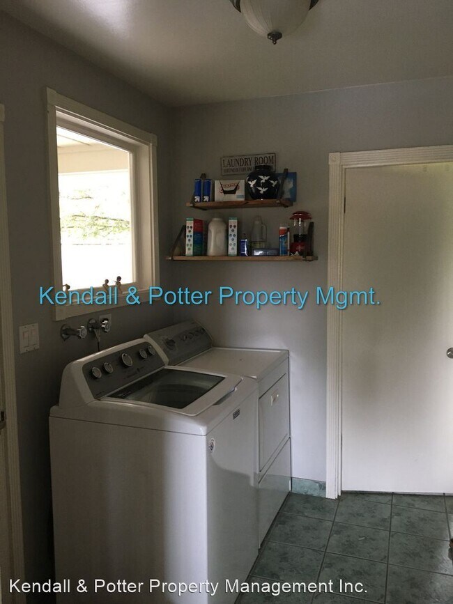 Building Photo - 3 br, 3 bath House - 2000 Cox Rd.