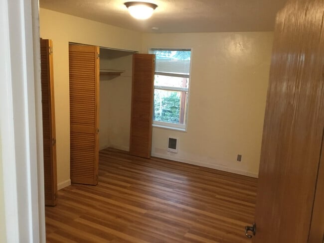 Building Photo - 2 Bedroom House in Whiteaker Area