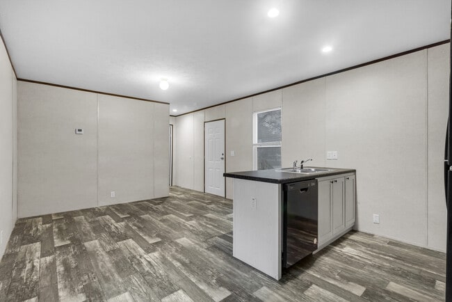 Building Photo - 108 Gladewood Cir