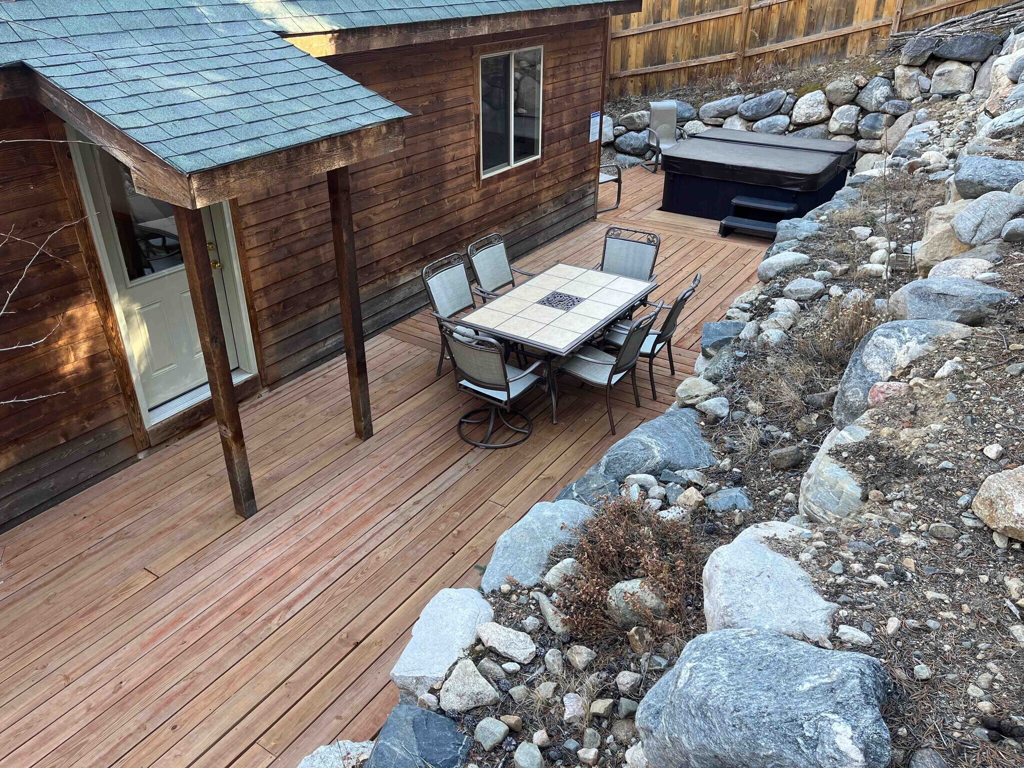 Building Photo - 511 N Aspen St