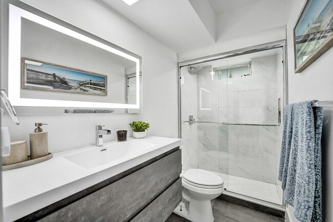 Building Photo - 3630 N 55th Ave