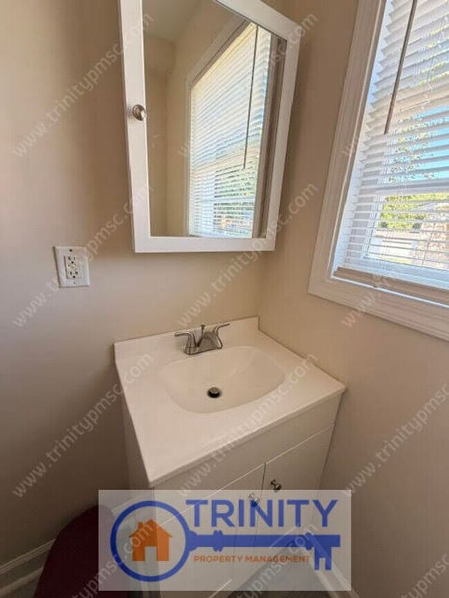 Building Photo - Your new home awaits!