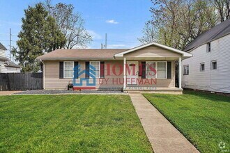 Building Photo - Three Bedroom | Fenced in Yard | Westside