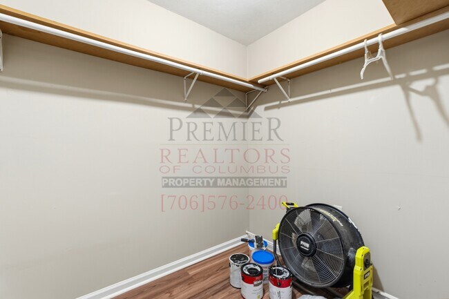 Building Photo - 520 Asa Dr