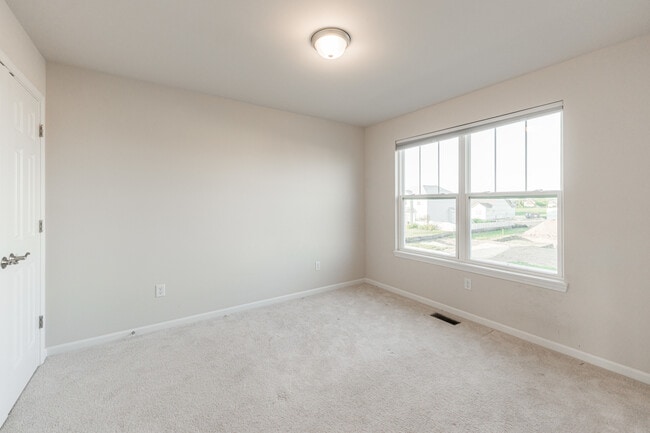 Building Photo - 1125 Juniper Dr