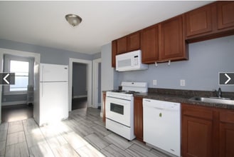 Building Photo - 54 Kensington St