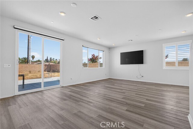 Building Photo - 19154 River Rock Ct