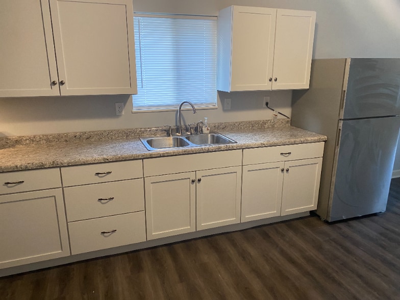 Building Photo - 1862 N Dexter St