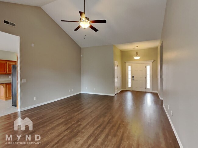 Building Photo - 214 Blake Dr