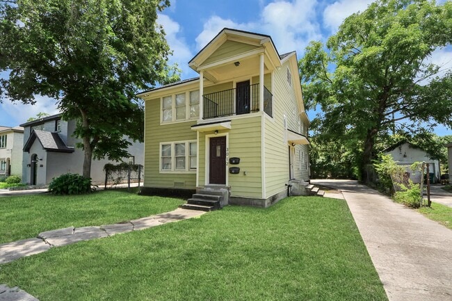 Building Photo - 3012 Isabella St