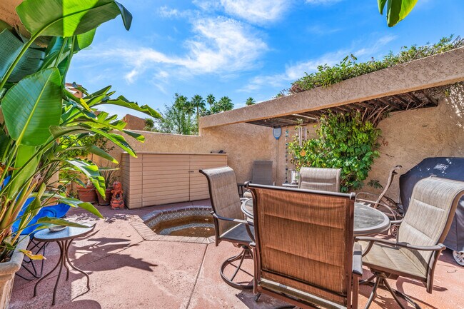 Building Photo - 73419 Foxtail Ln