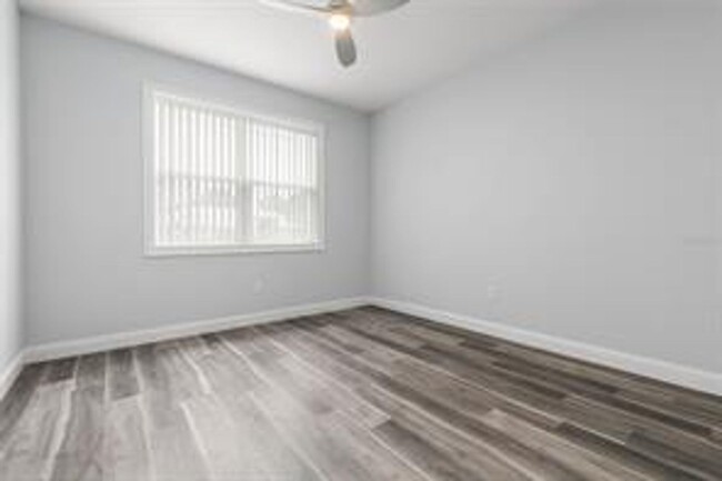 Building Photo - Beautiful new home for rent !