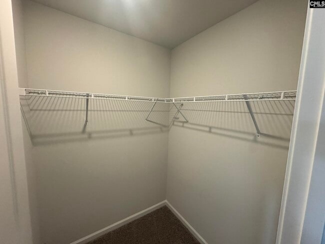 Building Photo - 3027 Hallsdale Dr