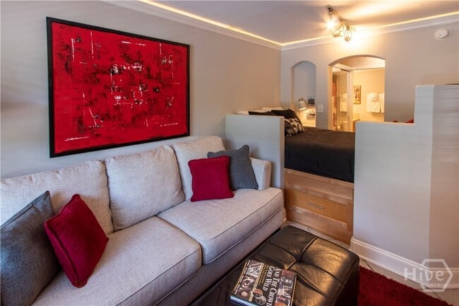 Building Photo - 760 E Campus Rd