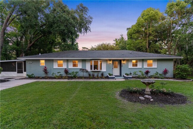 Building Photo - 3120 Willow Ave