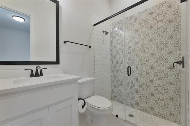 Building Photo - 545 Goose Lake Dr