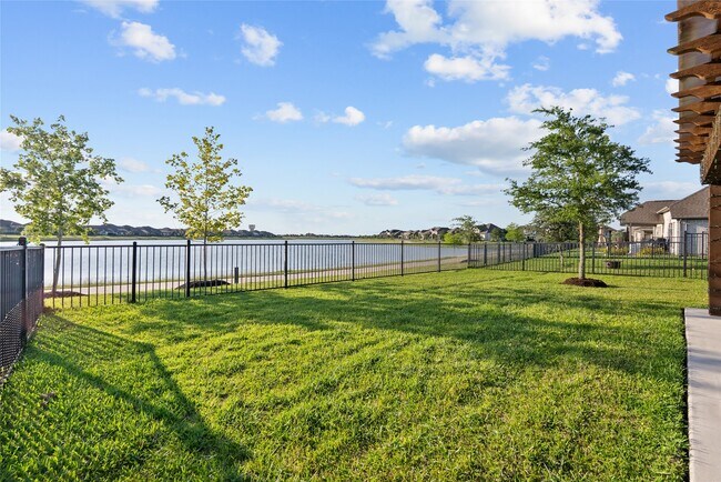 Building Photo - 2609 Arbor Edge Crossing