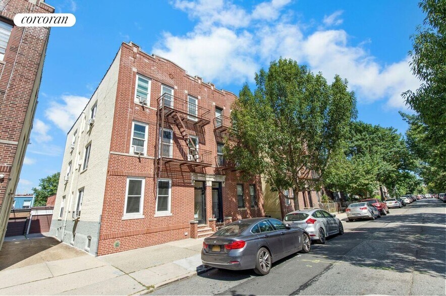 Building Photo - 30-72-72 37th St