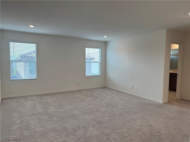 Building Photo - 7006 Sylmar Ave