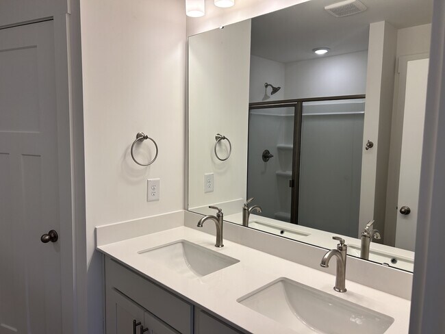 Building Photo - 1329 Maplesmith Wy