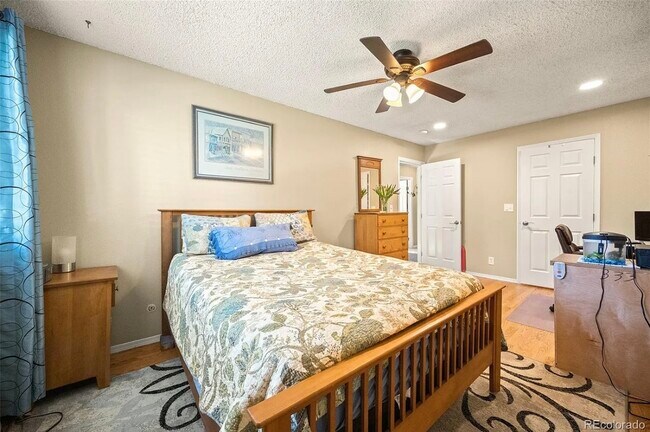 Building Photo - 9786 Orangewood Dr