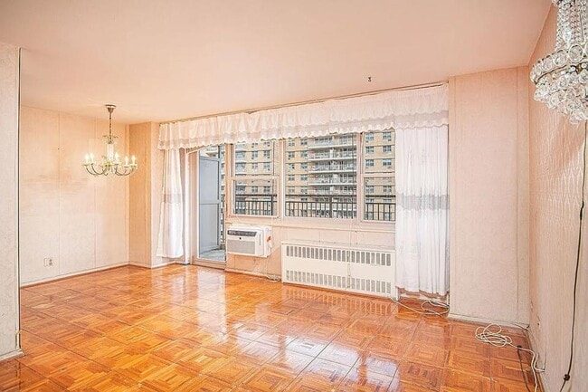 Building Photo - 464 Neptune Ave