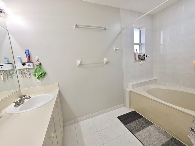 Building Photo - 15871 SW 86th Terrace