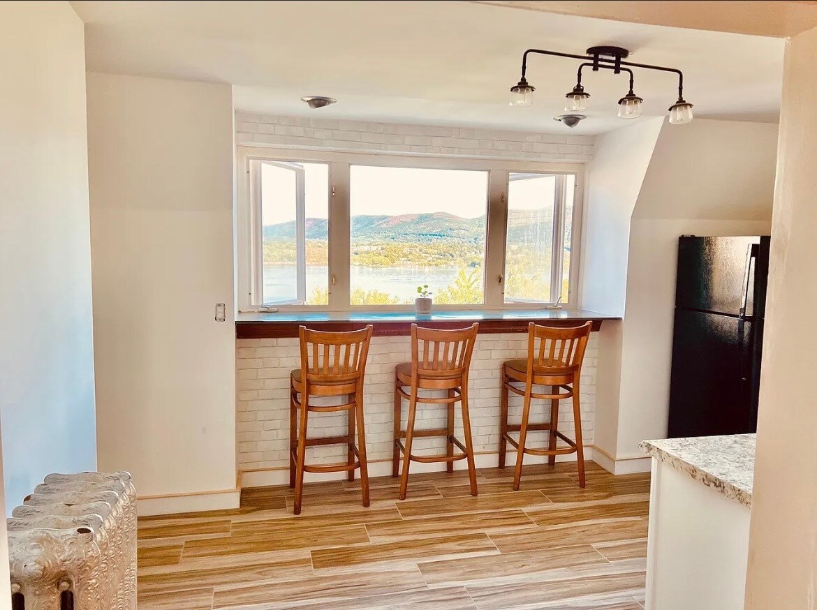 Building Photo - 222 Montgomery St