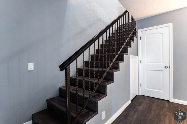 Building Photo - 12119 Rochester Ave