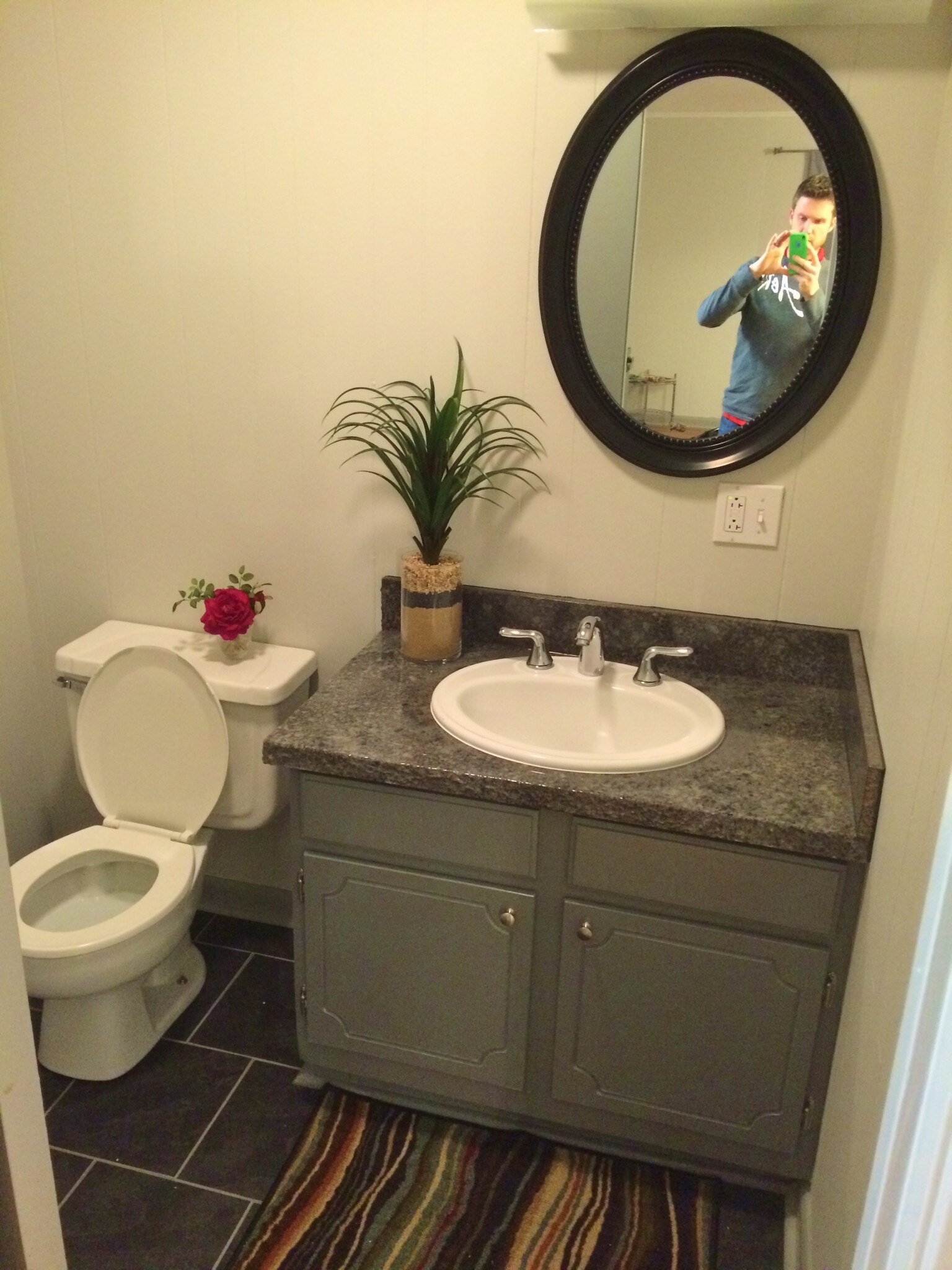 Half Bath - 707 S Lewis St