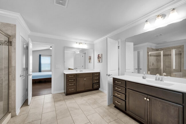 Building Photo - 3429 Longleaf Estates Dr