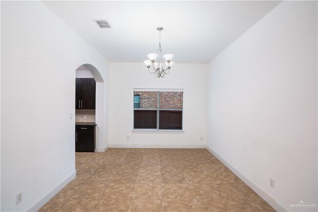Building Photo - 36 Santa Inez St