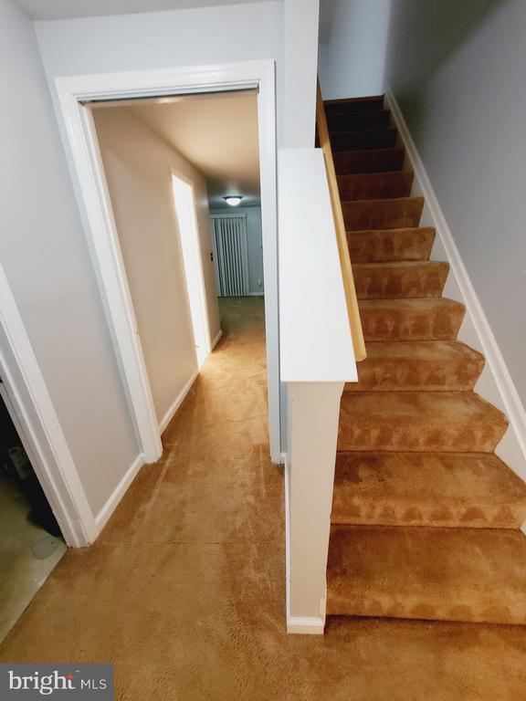 Building Photo - 19 Island Run Ct