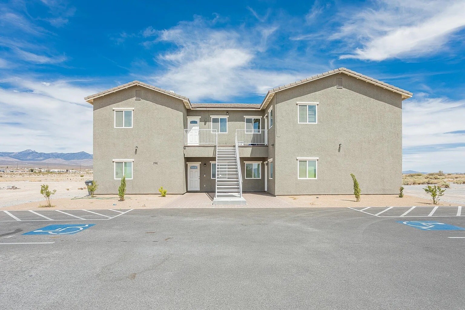 Building Photo - 1741 S Dandelion St