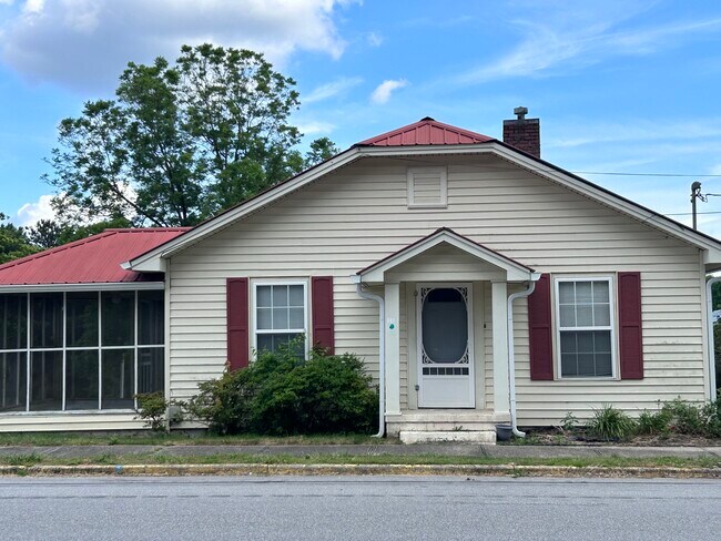Primary Photo - 301 Dean St