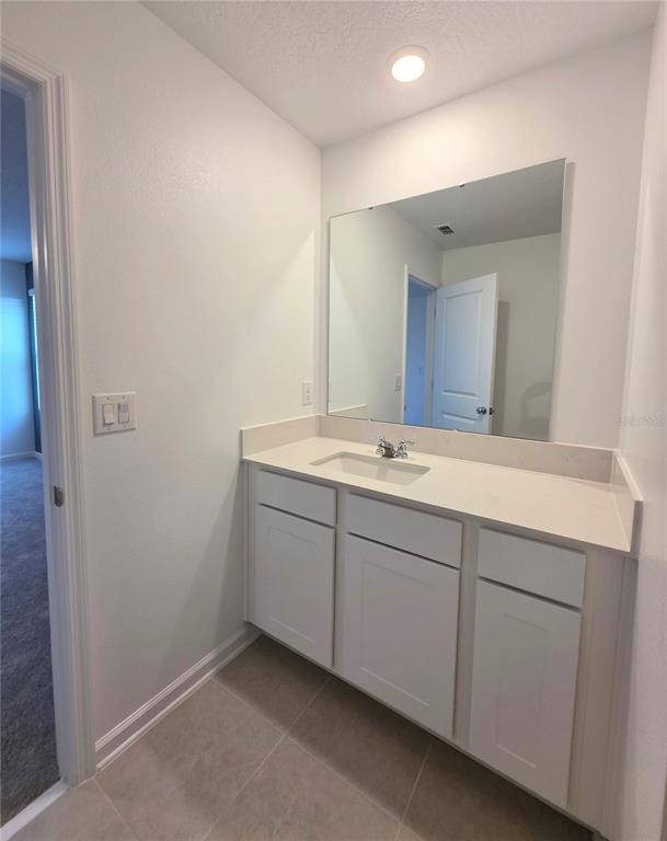 Building Photo - 5126 Magnolia Palm Dr