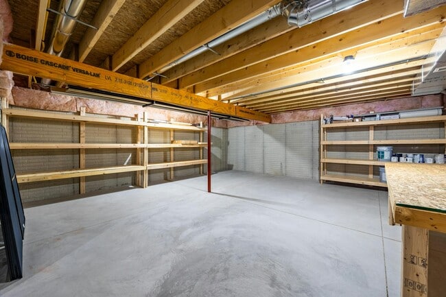Building Photo - 37 Briarcrest Dr