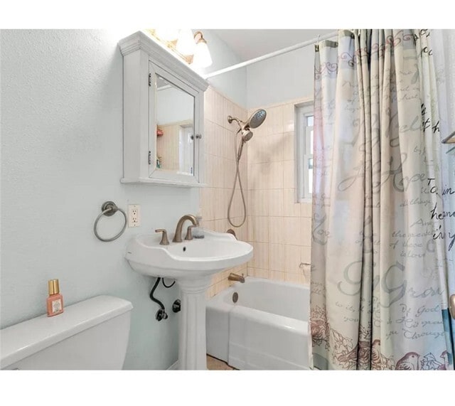 Building Photo - 227 Valle Vista Ave