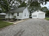 Building Photo - 809 Zollinger Rd