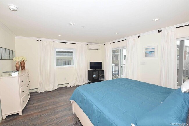 Building Photo - 31 Florida St