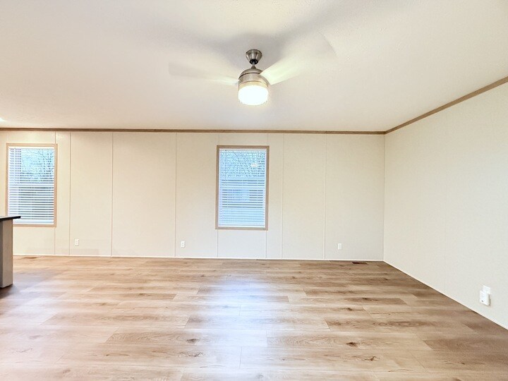 Building Photo - 29752 Jamestown Dr