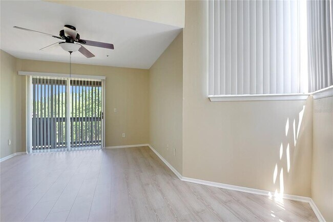 Building Photo - 482 N Pin Oak Pl