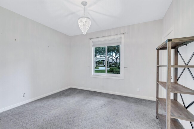 Building Photo - 12020 NW 62nd Ct