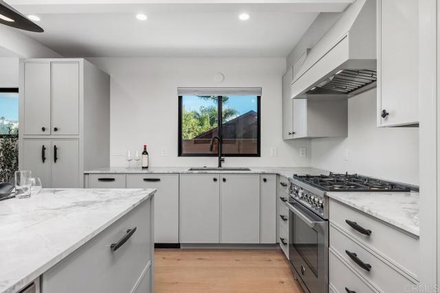 Building Photo - 163 Norfolk Dr