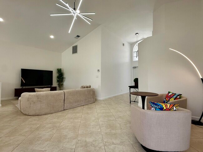 Building Photo - 9549 Aegean Dr