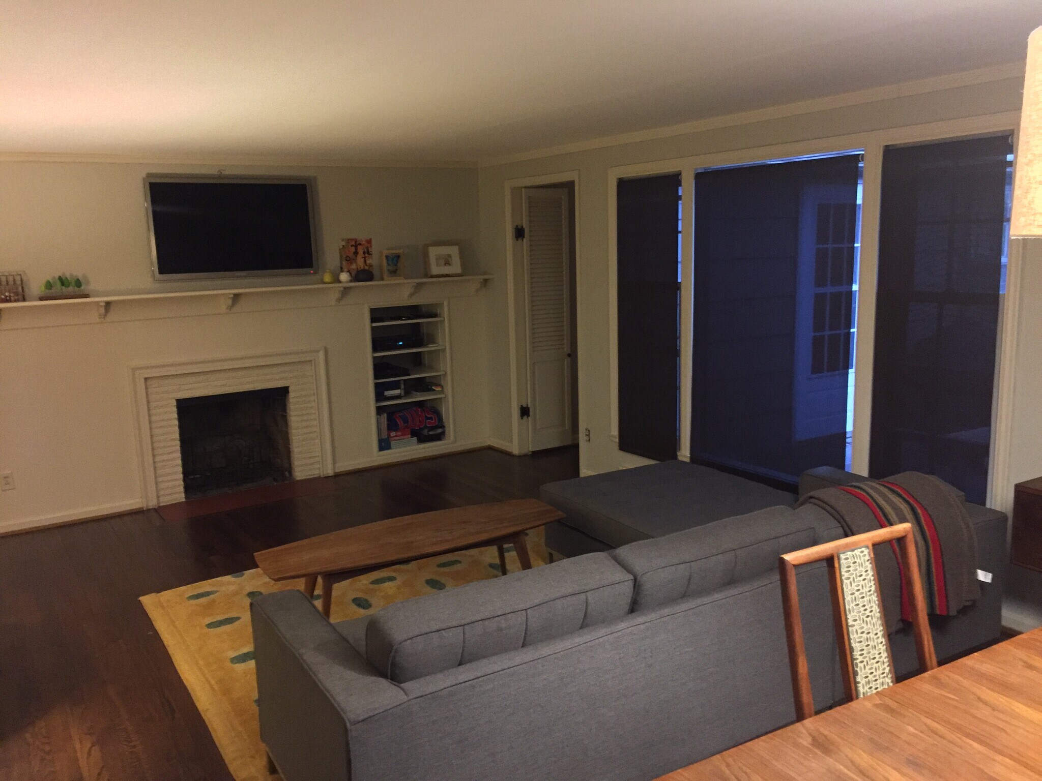 Building Photo - 2711 W 71st Terrace