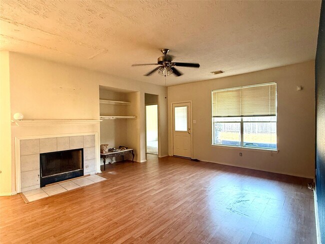 Building Photo - 16714 Bethan Glen Ln