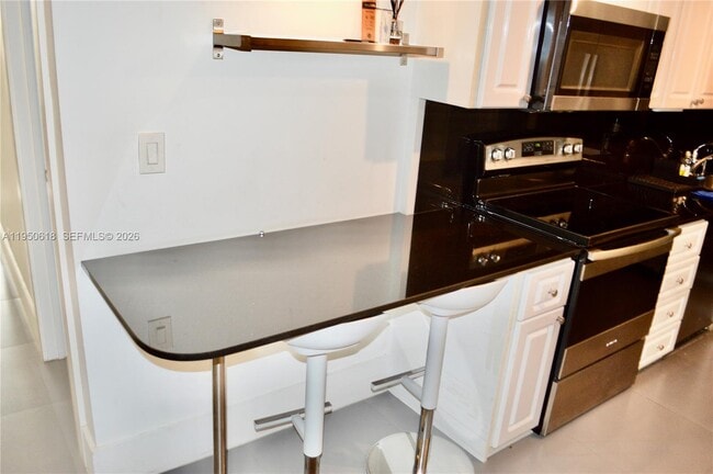 Building Photo - 6770 Indian Creek Dr