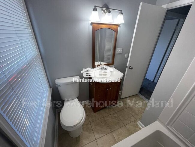 Building Photo - 20 Stewarton Ct