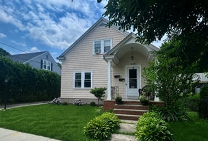 Building Photo - 434 Sharon St